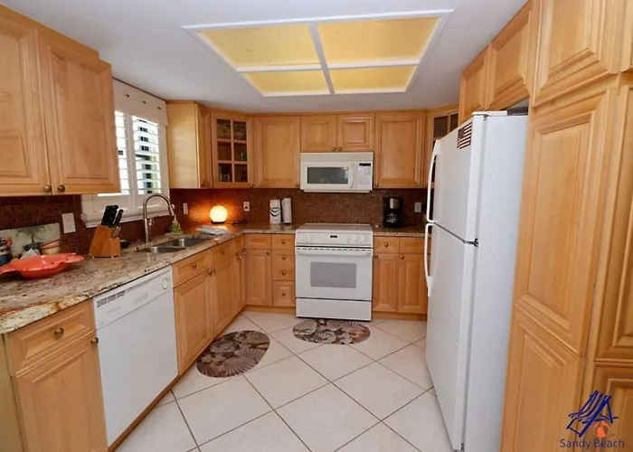 Holiday home Indian Rocks Beachfront 2br 2ba Reflections 908 *