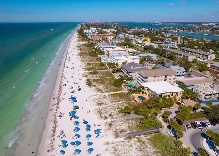 Holiday home Indian Rocks Beachfront 2br 2ba Reflections 908