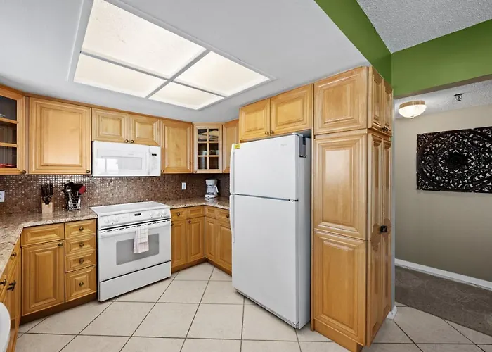 Holiday home Gulf-front 2br Corner In Indian Rocks 9th Floor Heated Pool Tennis Courts Clearwater Beach