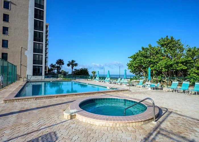 Gulf-front 2br Corner In Indian Rocks 9th Floor Heated Pool Tennis Courts Holiday home Clearwater Beach
