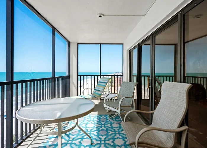 Holiday home Gulf-front 2br Corner In Indian Rocks 9th Floor Heated Pool Tennis Courts *